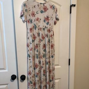 Maternity maxi dress